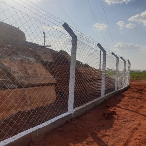 Poste de concreto intermediario